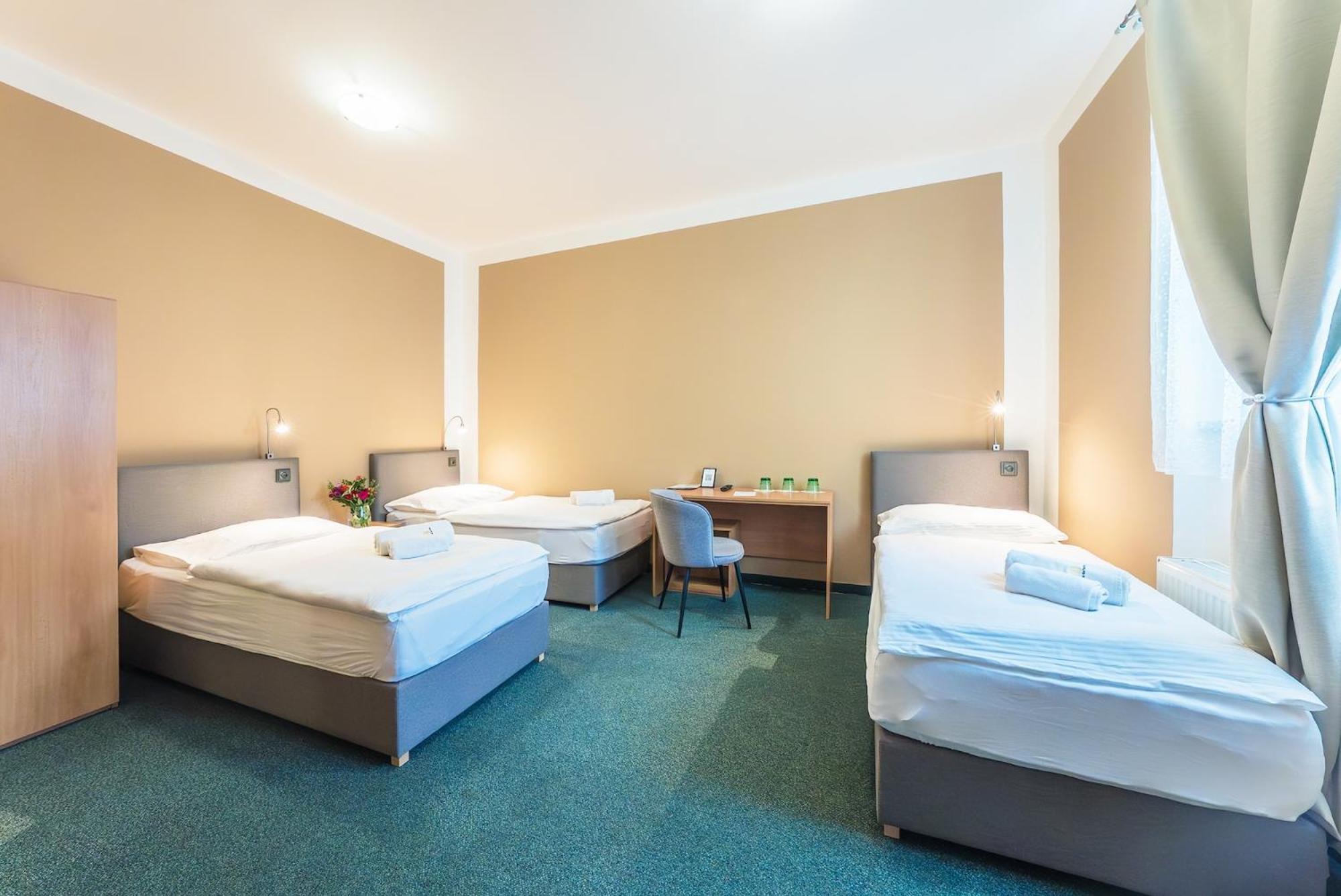 Narodni Dum Podborany Hotel Екстериор снимка